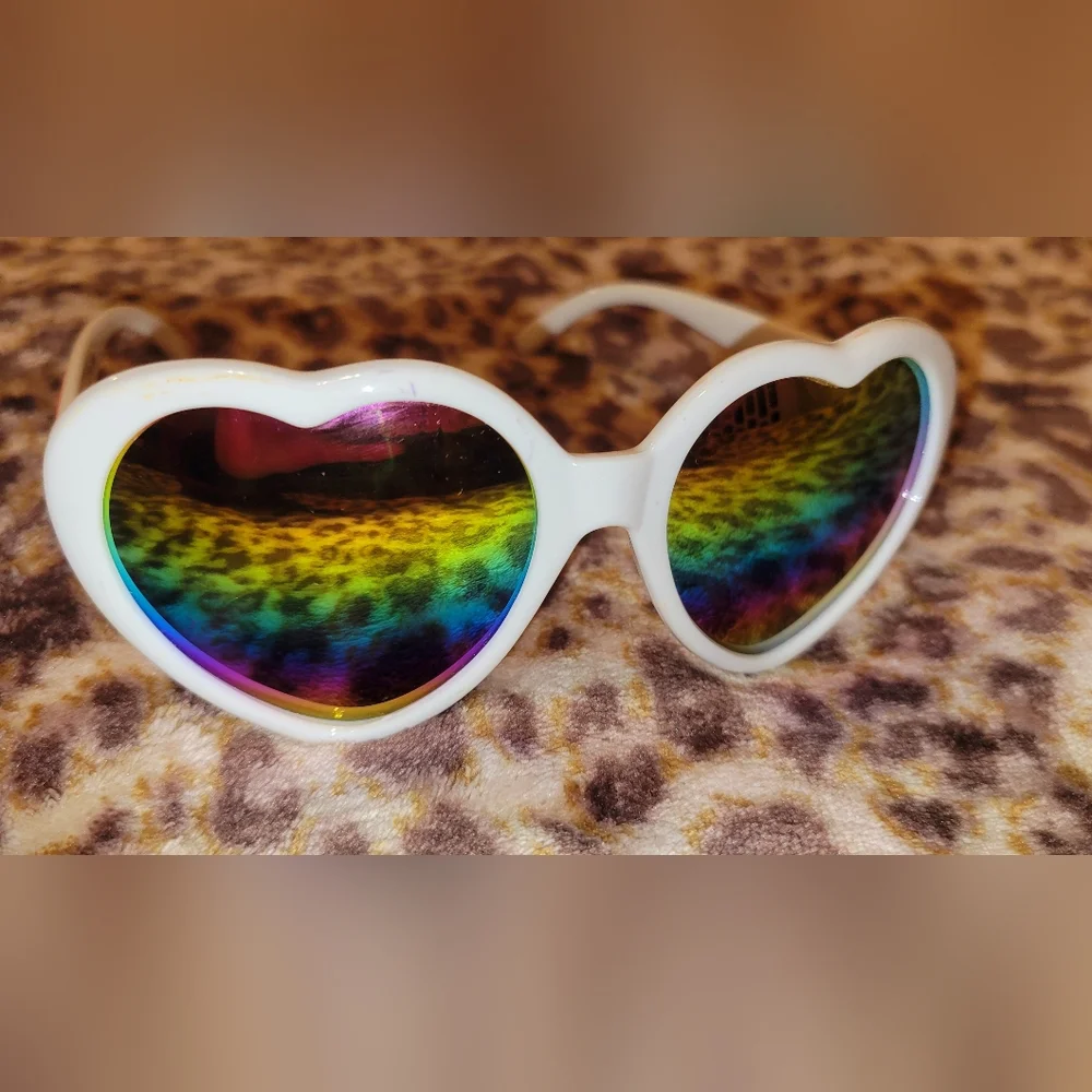 PRIDE Rainbow Fanny Pack Bundle NEW - Picture 9 of 13